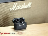 Análise prática dos fones de ouvido ANC Marshall MOTIF II A.N.C: O som Marshall forte e um design atraente?