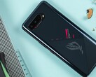 O Asus ROG Phone 5 estreou há mais de um ano. (Fonte: NextPit)