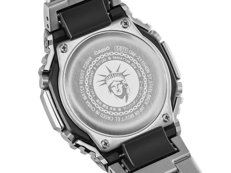 O relógio Casio G-Shock GM-2110HDN-8A