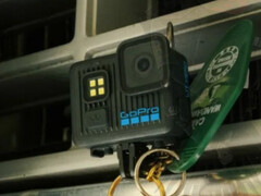 A GoPro Lit Hero é muito menor do que a Max 2. (Fonte da imagem: via Igor Bogdanov)