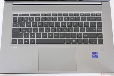 O mesmo teclado do ZBook G7, mas com iluminação RGB opcional por tecla