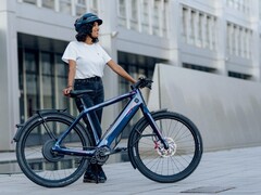 A Stromer apresentou a e-bike ST5 Alinghi Red Bull Racing Edition (Fonte da imagem: Stromer)