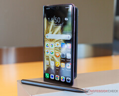 O Honor Magic V2 deve dar ao Galaxy Z Fold5 uma corrida pelo seu dinheiro quando chegar à Europa. (Fonte da imagem: Notebookcheck)