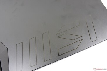 Esboço brilhante do logotipo da MSI na tampa externa
