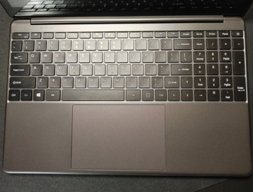 Uma perda da aparência do teclado e do trackpad. (Fonte da imagem: Amazon)