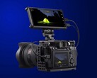 A Xperia 1 II pode ser usada como visor secundário para uma câmera profissional, assim como a Xperia PRO. (Fonte de imagem: Sony)