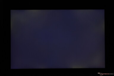 Luz - sangramento irregular moderado da luz de fundo nas bordas