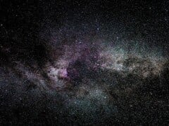 Uma visão do céu noturno da galáxia Via Láctea. (Fonte da imagem: Kennst du schon die Umkreisel App? via Pexels)