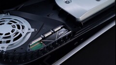 A grande aposta da Sony em SSDs PCIe4 para expansão está pagando contra a placa de expansão XBox Series X (Fonte de imagem: IGN)