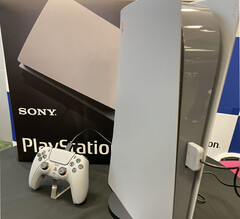 O PlayStation 5 com tema de PlayStation despertou interesse no Twitter. (Fonte da imagem: @InstallBase)