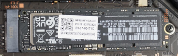 A SSD PCIe 4 M.2 pode ser substituída.