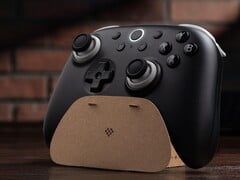 O controle sem fio 8BitDo Ultimate 3C+ vem com um suporte de papelão para montar.