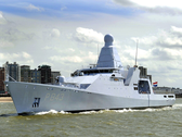 Uma foto do HNLMS Groningen, um OPV da classe Holland
