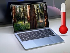 O Apple MacBook Air 13 M5 depende exclusivamente do resfriamento passivo e não tem ventoinhas.