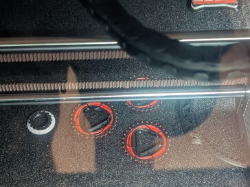 Fidget spinner de engrenagem com impressão central.