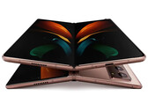 A próxima geração do Z Fold pode ter importantes atualizações de exibição. (Fonte: Samsung)