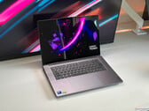 Excelente laptop multimídia de 15 polegadas com OLED de 1.100 nits - Análise do Lenovo Yoga Pro 7i Aura Edition