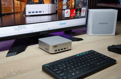 Geekom A9 Max com AMD Ryzen AI 9 HX 470 e 32 GB de RAM