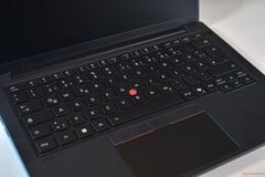 O teclado do novo Lenovo ThinkPad T14 Gen 7.