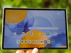 Lenovo Yoga Tab em análise. (Fonte da imagem: Marcus Herbrich)