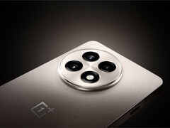 Os rumores de que o OnePlus 13s custará mais do que o OnePlus 13R (foto). (Fonte da imagem: OnePlus)