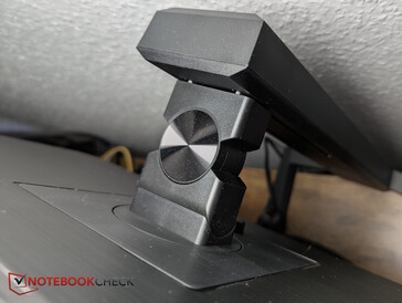 O gimbal ajustável permite várias opções de posicionamento, incluindo o modo vertical