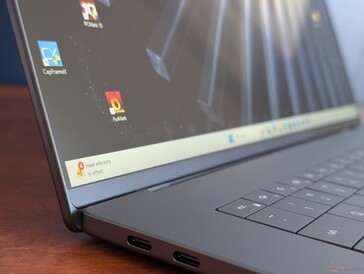 O XPS 16 é um dos primeiros notebooks com Windows a ter um painel VRR com capacidade de apenas 1 Hz