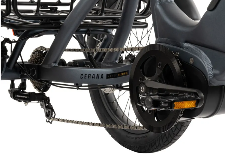O Buzz Cerena T2 e-trike possui um motor de 500 W de acionamento intermediário (Fonte da imagem: Buzz)