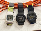 A Casio adiciona uma fivela magnética ao seu clássico G-Shock quadrado. Na foto (a partir da esquerda): G-Shock DW-5600MNC-7A8, DW-5600MNC-1, DW-5600MNC-8A2
