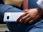 O Pixel 8 e o Pixel 8 Pro não serão dispositivos somente com eSIM, ao contrário do que foi sugerido anteriormente. (Fonte da imagem: Google)
