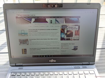 Fujitsu LifeBook U7311 - Uso ao ar livre