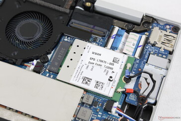 O módulo opcional Intel XMM 7360 oferece até 4G LTE Cat. 10 velocidades de acordo com a Intel