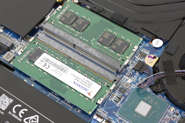 Acessível 2x SODIMM