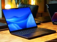 Espera-se que o MacBook Pro receba uma atualização do chip “ Apple ” M5 Max diretamente para o M7 Max.