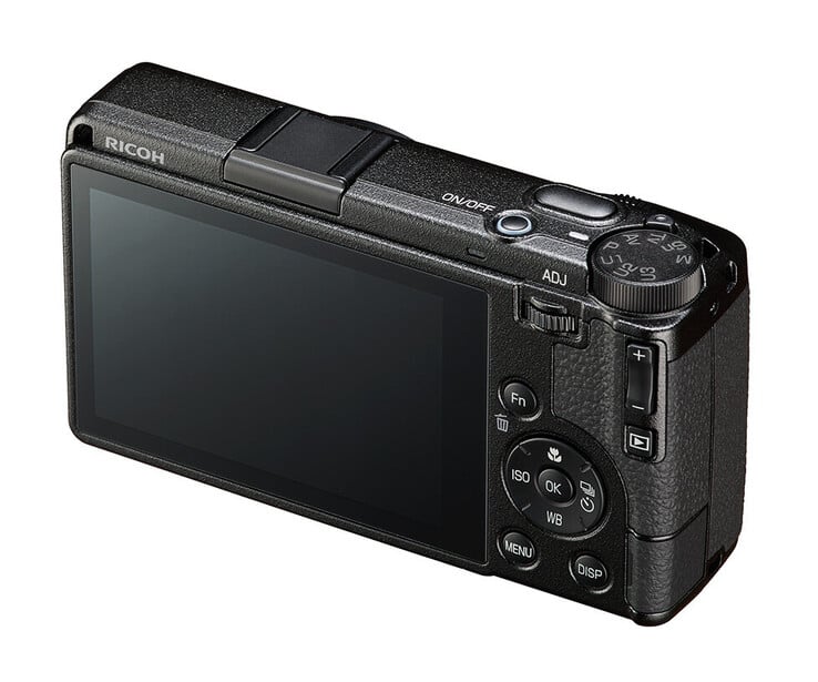 A Ricoh GR IV continua usando o icônico design de corpo da série GR lançada em 2013. (Fonte da imagem: Ricoh)