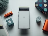 A atualização de março Android 12L aparentemente vem com alguns efeitos colaterais indesejados para usuários de Pixel 6 e Pixel 6 Pro (Imagem: Jonas Elia)
