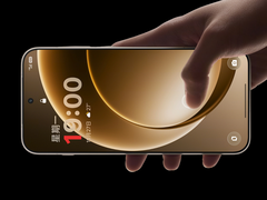 A tela do OnePlus 15.