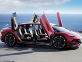 Além de um design bastante aerodinâmico, o sedã esportivo elétrico da Aehra possui portas borboleta (Imagem: Aehra)