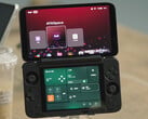 Até o momento, a Ayaneo apresentou o Pocket DS nas cores preta e amarela. (Fonte da imagem: Ayaneo)
