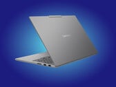 O IdeaPad Pro 5i 16IPH11 vem exclusivamente com acabamento em Luna Grey.