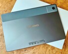 O Lenovo Tab K12 se assemelha muito a outro tablet da Lenovo, mas ainda oferece características próprias suficientes para ser interessante
