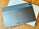 O Lenovo Tab K12 se assemelha muito a outro tablet da Lenovo, mas ainda oferece características próprias suficientes para ser interessante