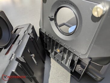 Monte o Facecam na placa de montagem primeiro