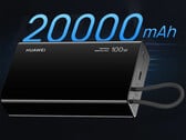 A bateria externa SuperCharge tem uma capacidade nominal de 20.000 mAh. Na imagem: uma foto promocional que mostra a sua parte frontal.