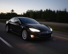 Veículos Tesla modelo S mais antigos precisarão de uma atualização para manter sua conectividade celular após o desligamento da rede 3G da AT&amp;T (Imagem: Jp Valery)