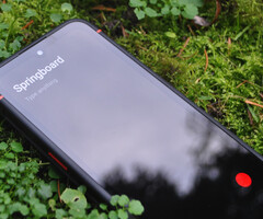 O Volla Phone X23 está disponível em uma única faixa colorida. (Fonte de imagem: Hallo Welt Systeme)