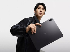 O Oppo Pad 4 Pro é o primeiro tablet a ser lançado com o chipset Snapdragon 8 Elite da Qualcomm. (Fonte da imagem: Oppo)