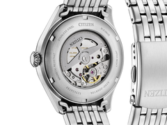 O fundo do caixilho do Citizen NH8410-59A