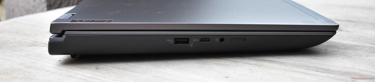 USB A 3.2 Gen 1, USB C 3.2 Gen 2 w/DisplayPort, conector de áudio de 3.5mm, nano SIM