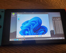 O Windows 11 mal consegue executar qualquer tarefa no Nintendo Switch (Fonte da imagem: @Patrosi73 on X)